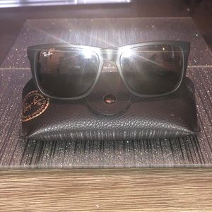 Ray-Ban Justin sunglasses with case